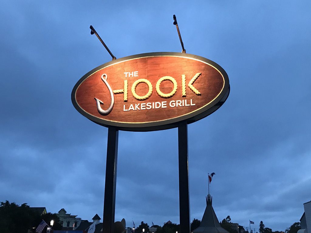 The Hook Lakeside Grill